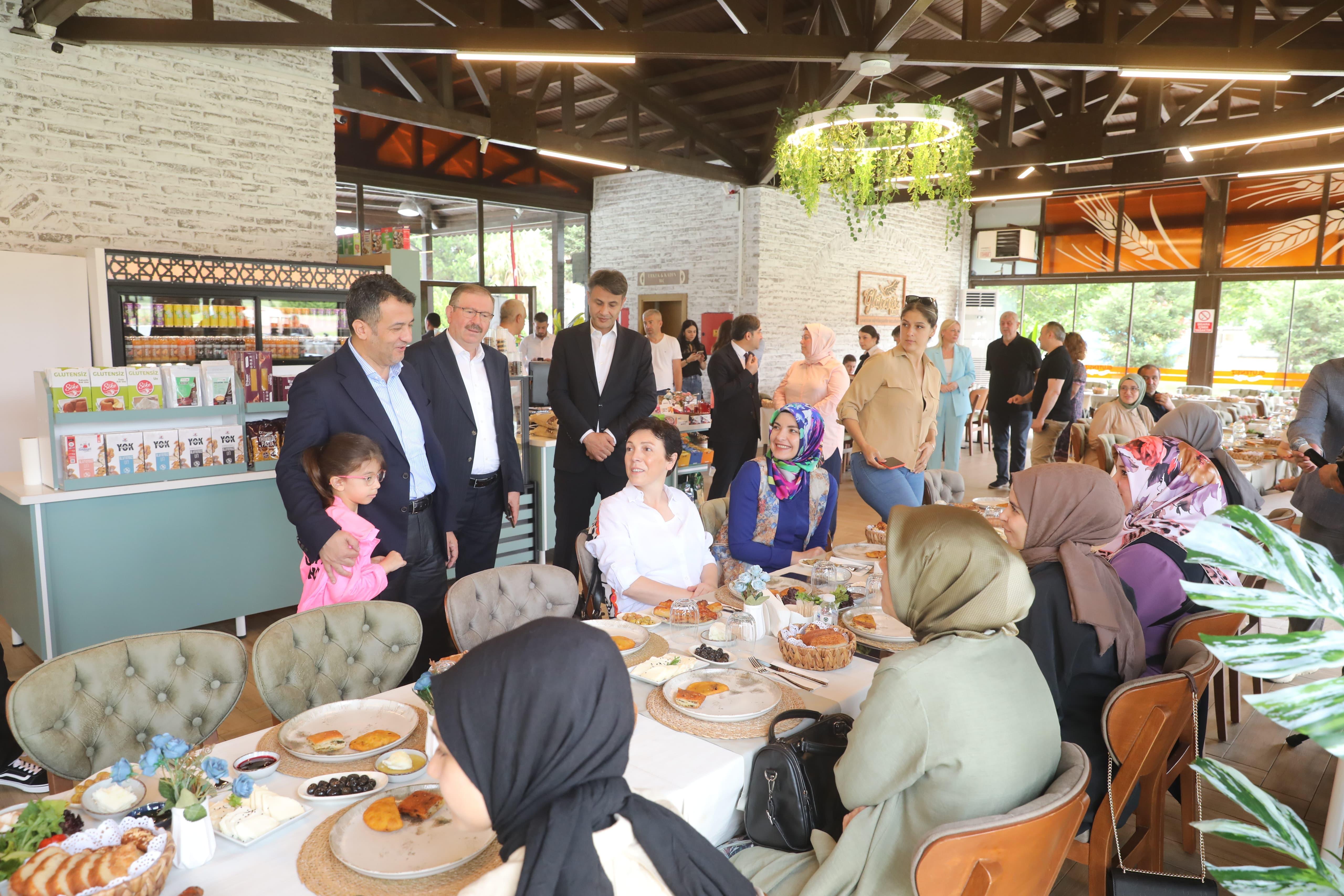 Doğan,çölyak hastaları ile buluştu