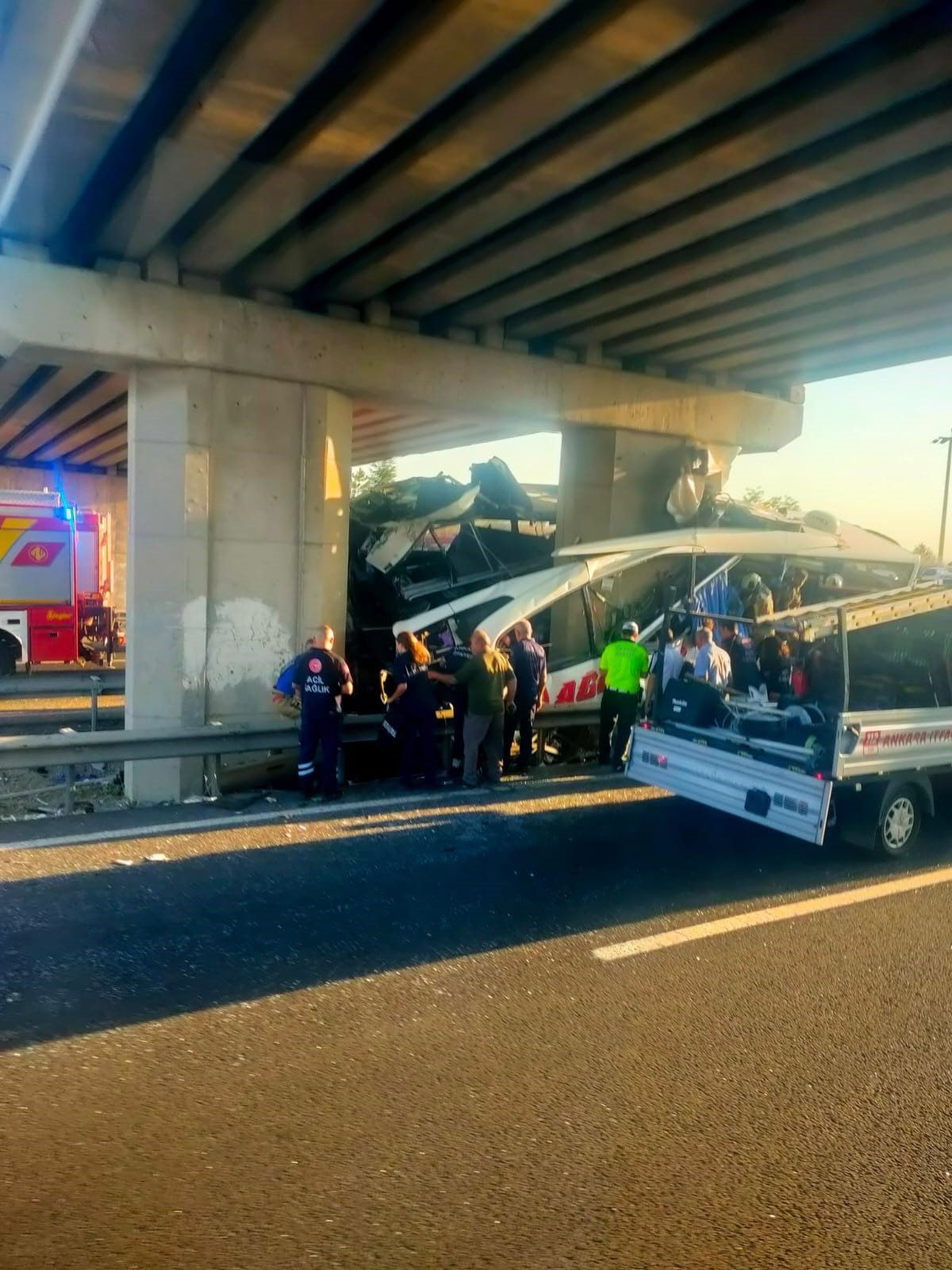 Yine otobüs kazası 11 ölü 24 yaralı