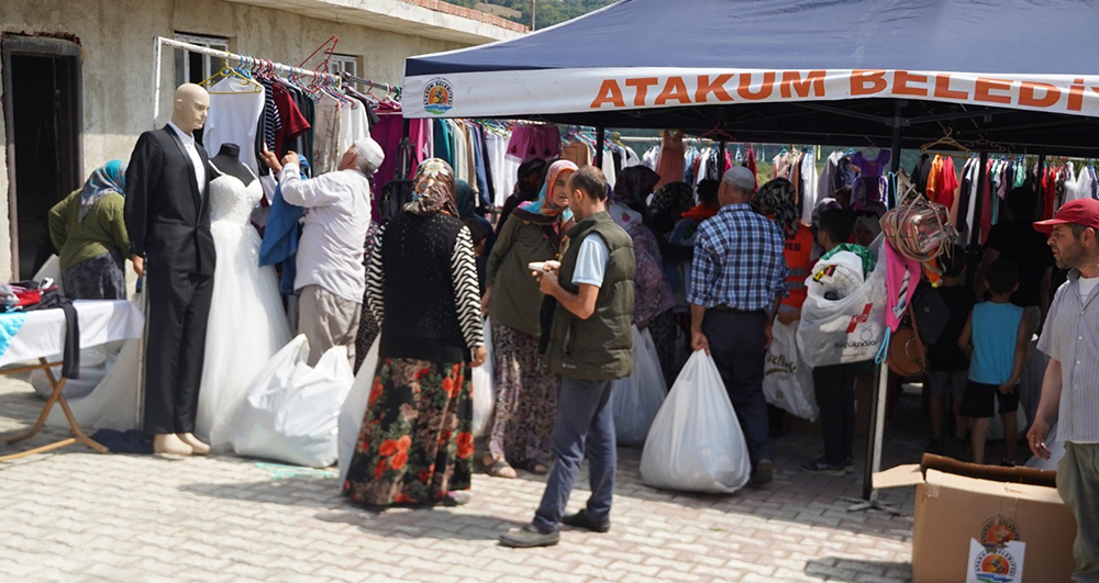 Atakum'dan Kırsal Mahallelere Kırtasiye Desteği