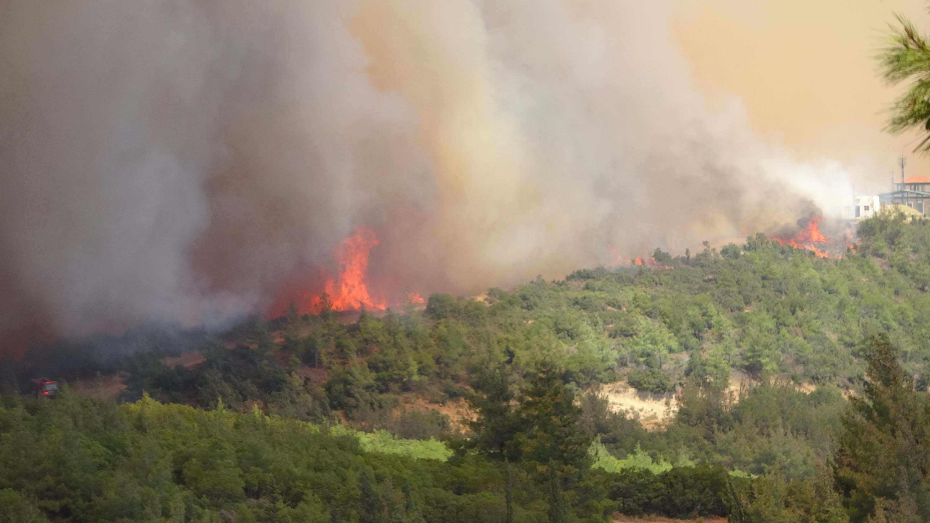 Çanakkale alev alev yanıyor!