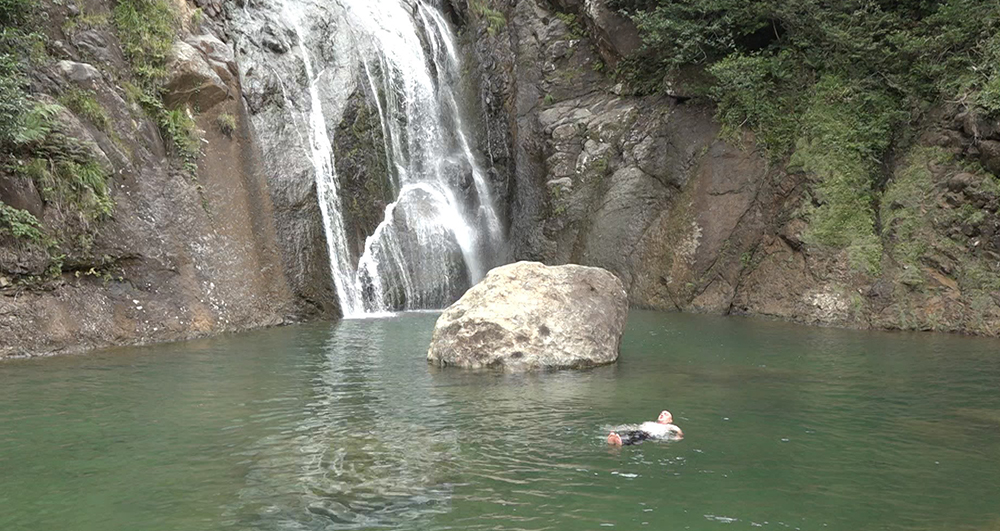 Ağaran Şelalesi, Yazın Turistlerin İlgi Odağı Oldu