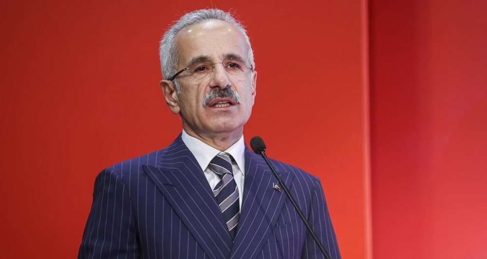 Bakan Uraloğlu: Bursa ile Ankara Arası 2 Saat 15 Dakika Olacak