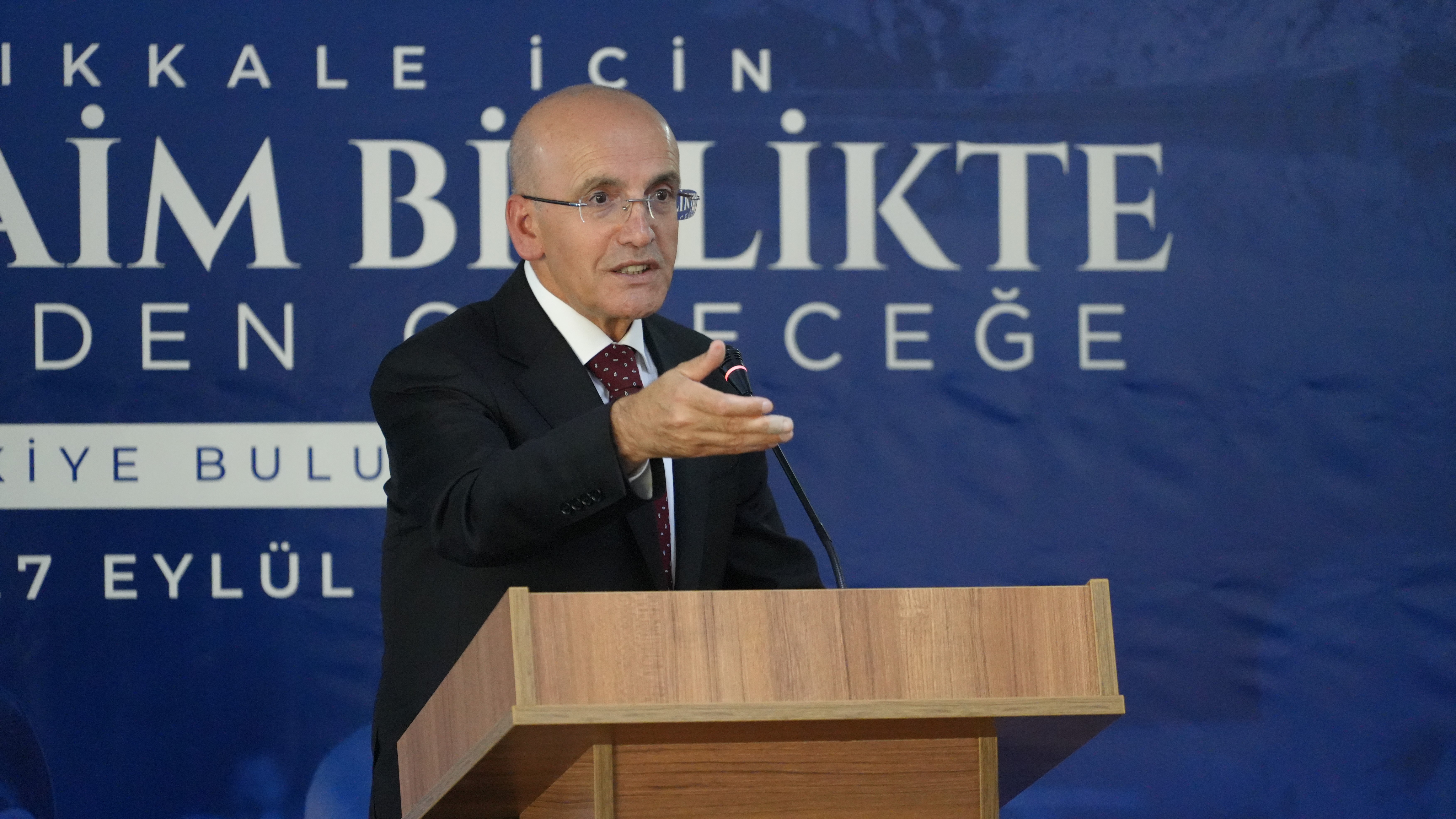 Bakan Şimşek: İmalat sanayi daralmaya