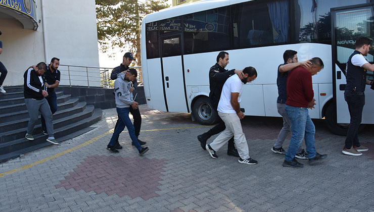 Berber örgüt lideri çıktı:76 gözaltı