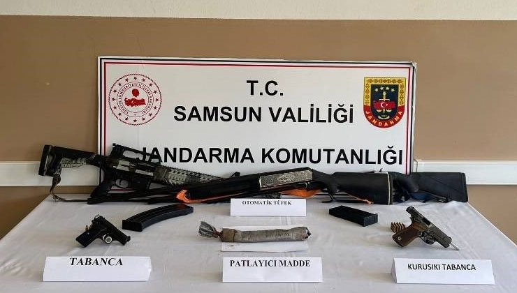 Jandarmanın silah operasyonunda patlayıcı madde ele geçirildi