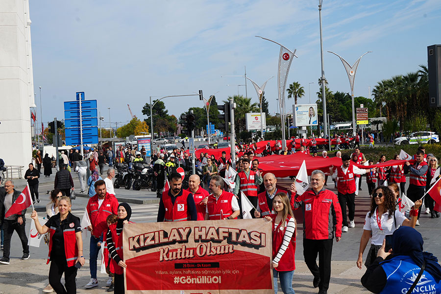 Samsun'da bayrak yürüyüşü